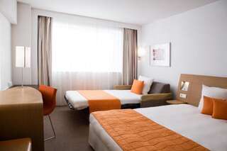 Отель Novotel Bucharest City Centre Бухарест Улучшенный двухместный номер с 2 отдельными кроватями-4